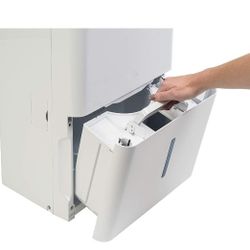 Brand New Haier Portable Dehumidifier,20 Pint | Perfect for Bedroom, Basement & Garage,Ideal for High Humidity Areas,Complete with Empty Bucket Alarm