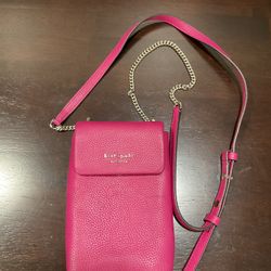 KATE SPADE NEW YORK ROULETTE MINI PEBBLED LEATHER PHONE CROSSBODY BAG 