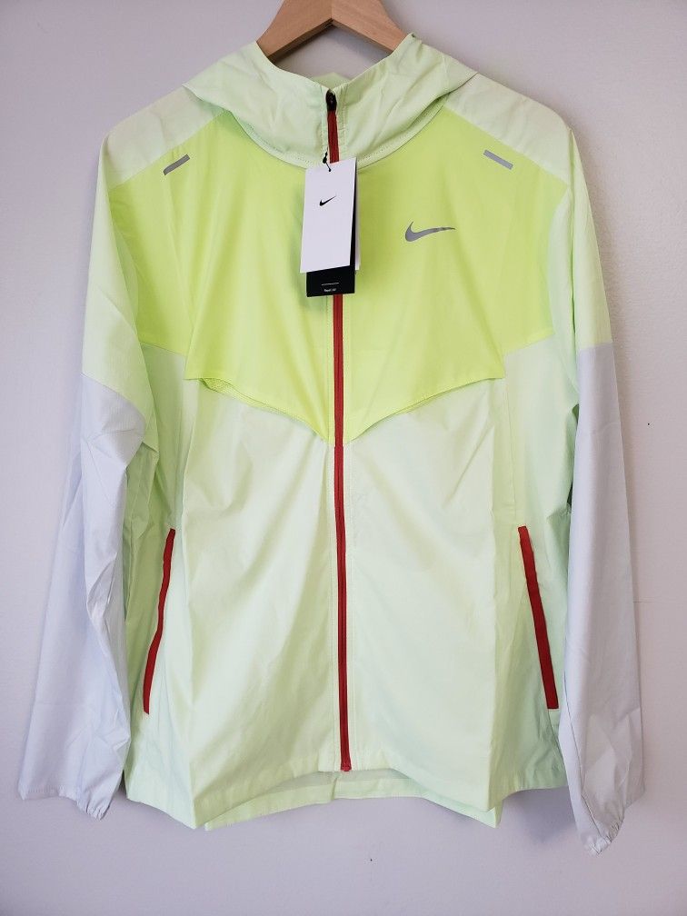 Nike Riffel UV Windrunner Windproof Jacket Size Large, XL & 2XL