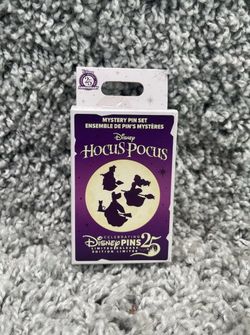 2025 Disney Parks Hocus Pocus Mystery Box 2 Pins Halloween New Unopened