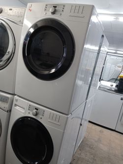 Kenmore stackable front load washer and gas dryer set - Free delivery