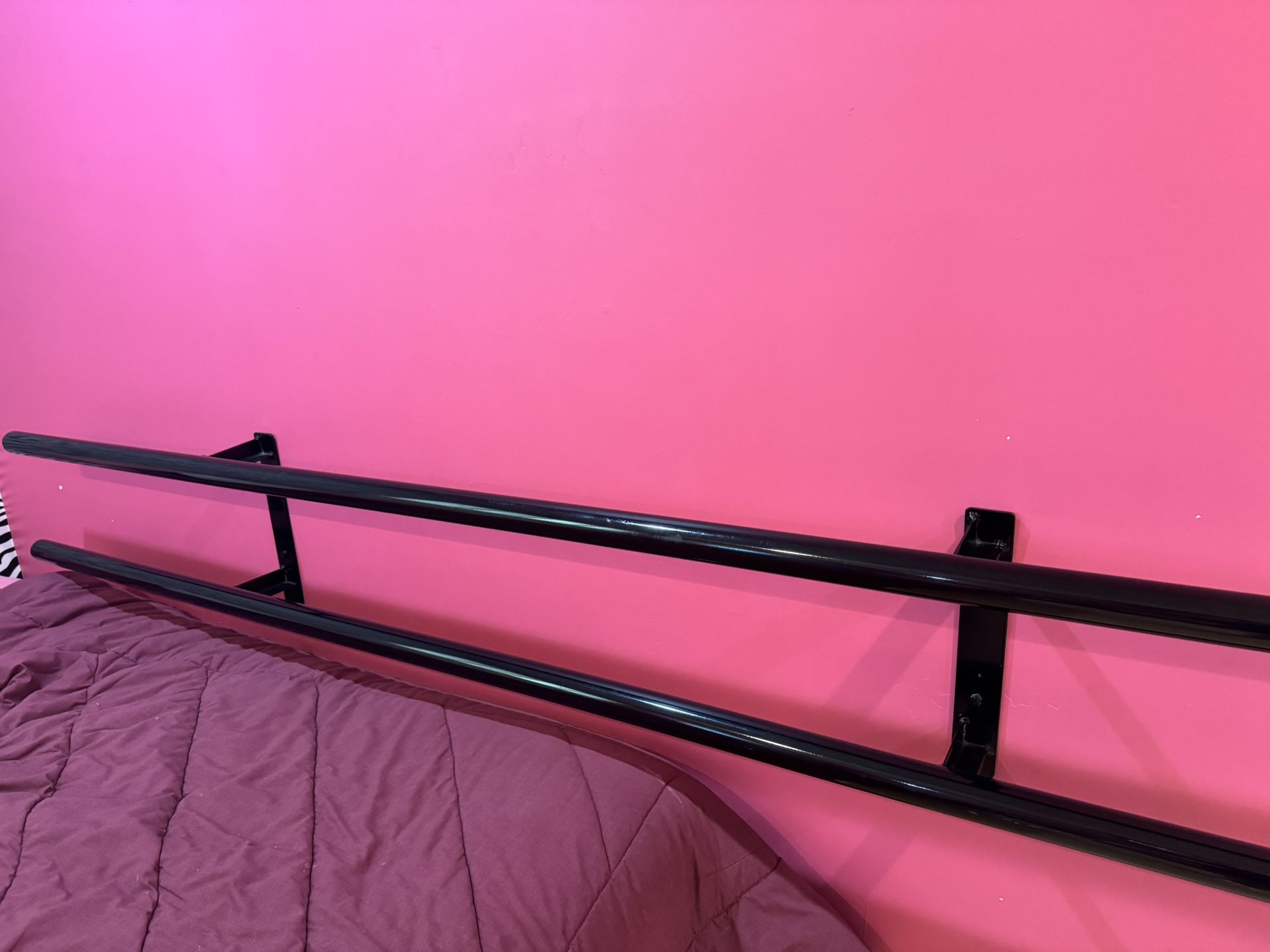 16 Foot Dance Bar