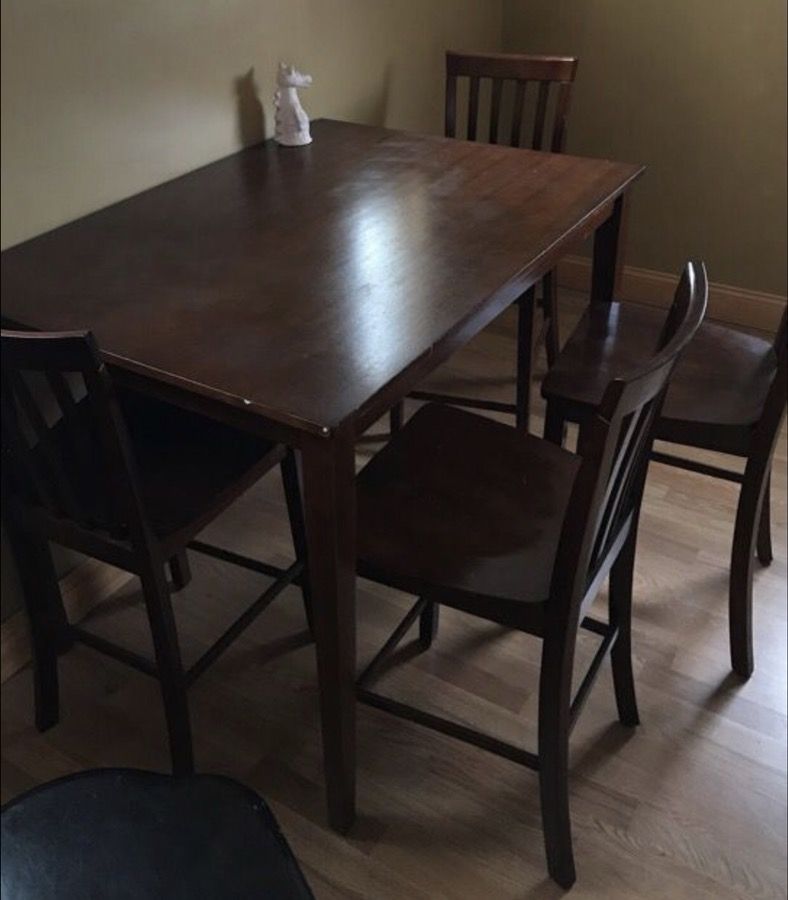 Dining Room Table and Four Chairs