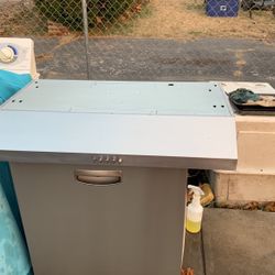 Ower Stow Fen Amd Light Wery Good80$ Stein Stel80$ Kitchen Kabinetwfen And Laight