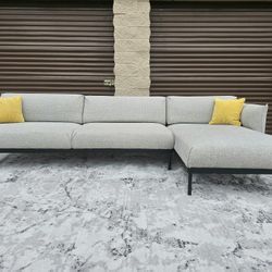 LIKE NEW Light Gray / Grey Sectional Couch - DELIVERY  POSSIBLE
