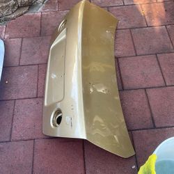 01 Lexus Is300 Trunk 