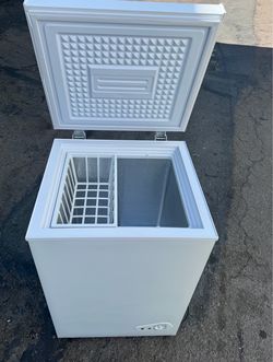 Freezer household deep chest (delivery available)