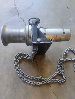 AB Chance Capstan Hoist/Winch w/mount and foot Pedel