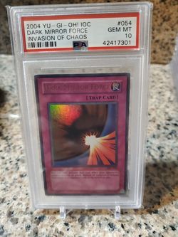 Yugioh Card 2004 Graded Holo Dark Mirror Force (IOC)