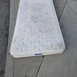 Free twin matress cueb alert will take down when gone. 1288 pine edge dr la habra hts ca 90631