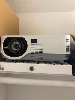 NEC P452W Projector – 4,500 Lumens – HDMI