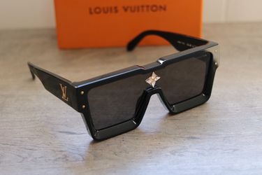 9Five Tips LX Black And Gold Sunglasses for Sale in Long Beach, CA - OfferUp