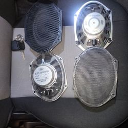 Ford Ranger Speakers