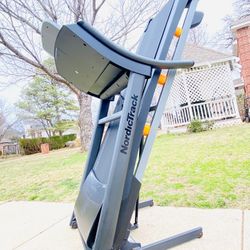 Nordictrack C970 Pro Treadmill With Incline 