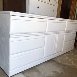 Long Dresser White 