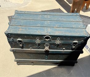 Vintage Trunk