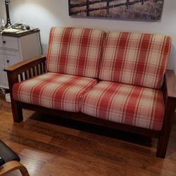 Loveseat, Couch