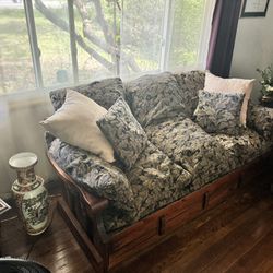 Couch and loveseat Set 