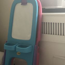 Crayola Double Sided Magnetic Easel