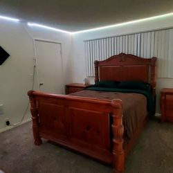 Beautiful Bedroom Set!