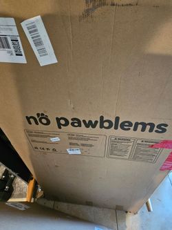 No pawblems white gate