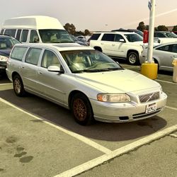 2005 Volvo V70