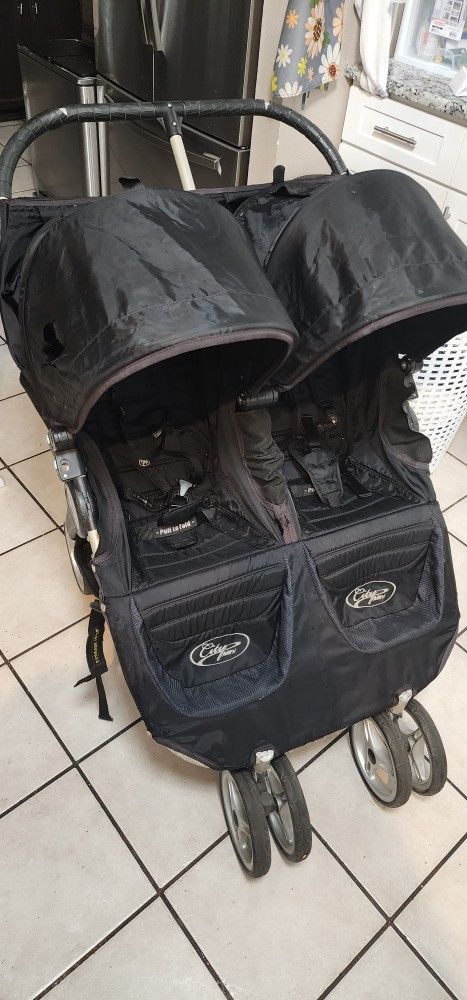 Double Stroller  Baby Jogger City Mini