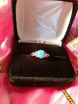 925 blue lab opal ring(brand new)