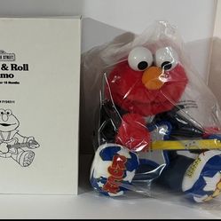 Rock N Roll Elmo Plush Guitar Plays Music Sings & Shakes 1997 Avon First Release