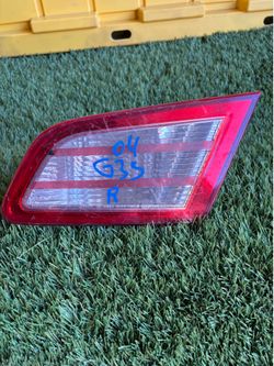 2004 G35 Passenger/Right Side Trunk Tail Light