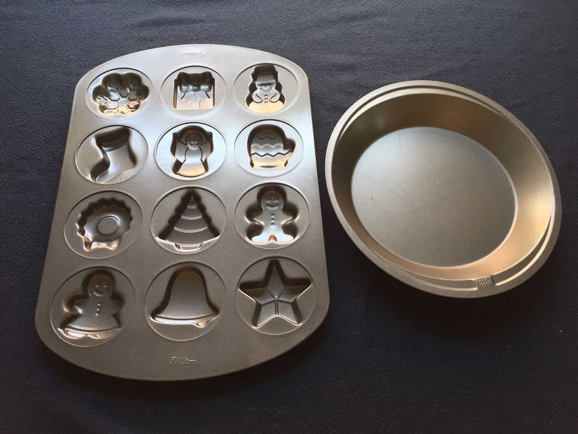 Baking: Nonstick Pie Tin & Cookie Sheet