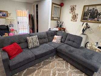 L couch / sofa