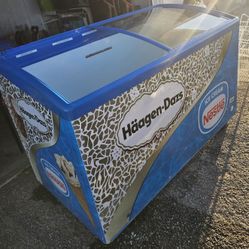ICE CREAM FREEZER 