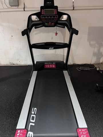 2021 Sole Fitness F80 Folding Treadmill Very Good Condition 51-200 Uses - Scotch Plains, NJ