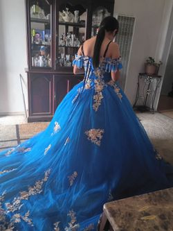 Vestido 15 años azul rey