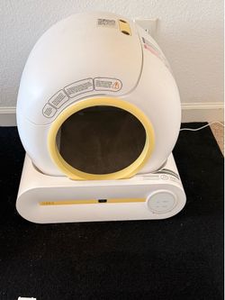 Smart cat litter box