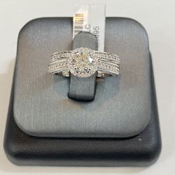 14K Round Halo Diamond Ring With Matching Diamond Band 2.50ct