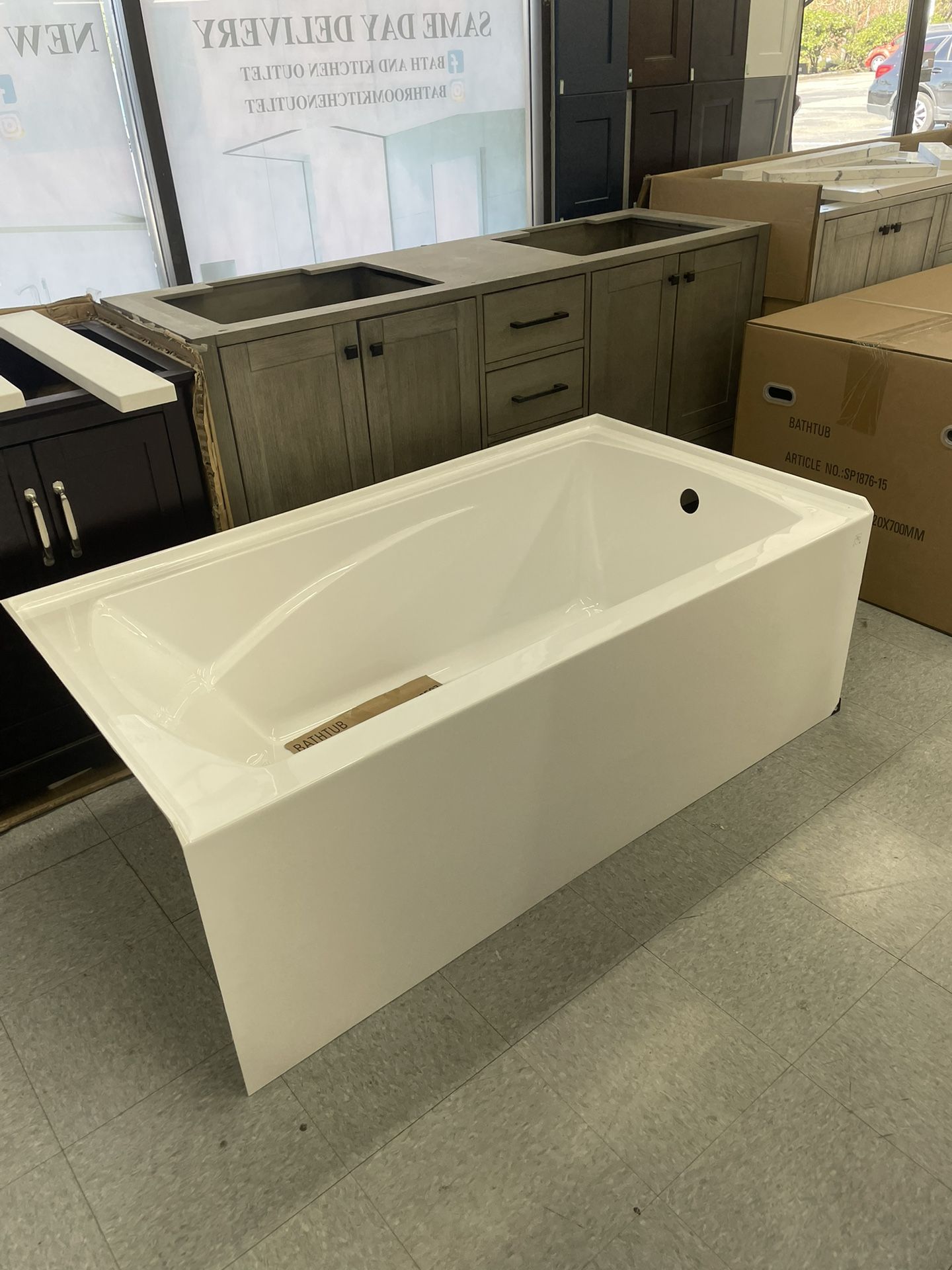 Alcove bathtub 60” fiberglass acrylic 