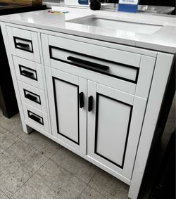 37” VANITY W/ QUARTZ TOP