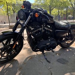 HARLEY DAVIDSON MOTORCYCLE 2020