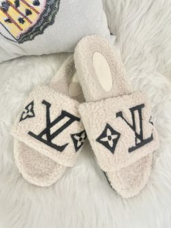 Beige Slippers