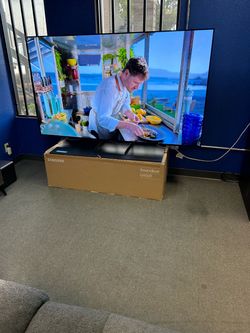 OLED 83in PREMIUM MODEL TV!!