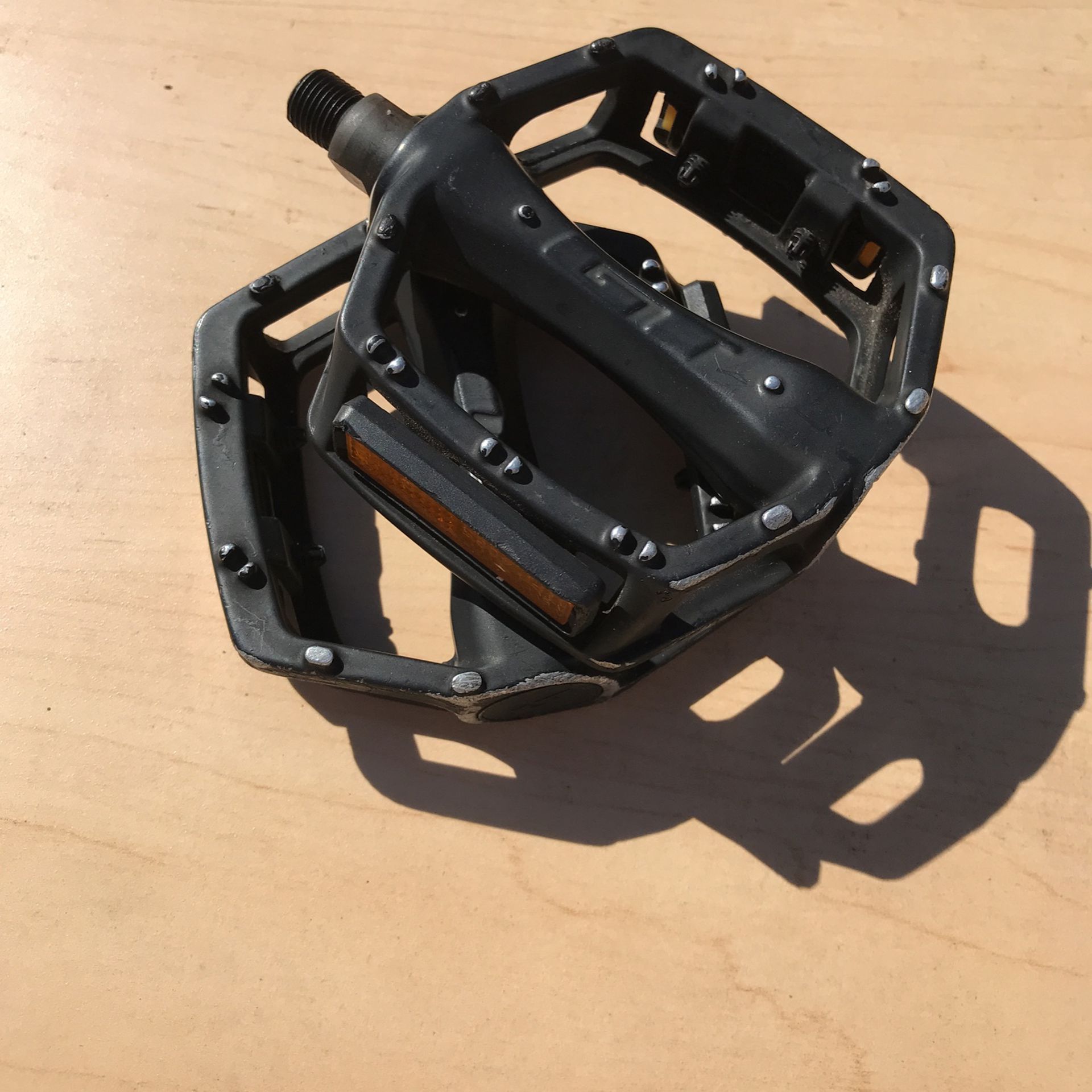 GT 1/2 Pedals For Single Piece Cranks