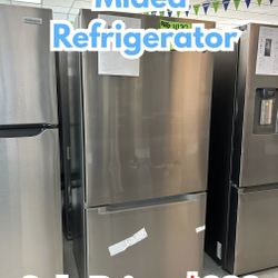Refrigerator 
