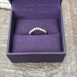 1/2 CT. T.W. Diamond Contour Wedding Band in 14K White Gold