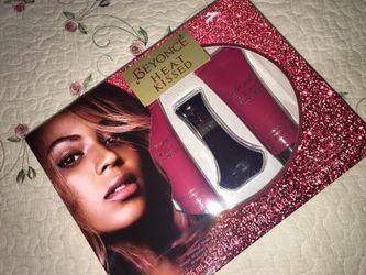 New ladies perfume set