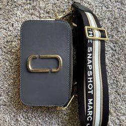 marc jacob’s snapshot bag