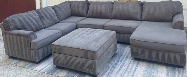 Gray 3 piece sectional w/chaise and storage ottoman