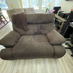 Free Sofa Recliner 