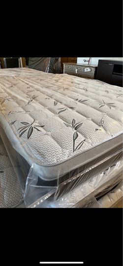 Full size pillow top mattress